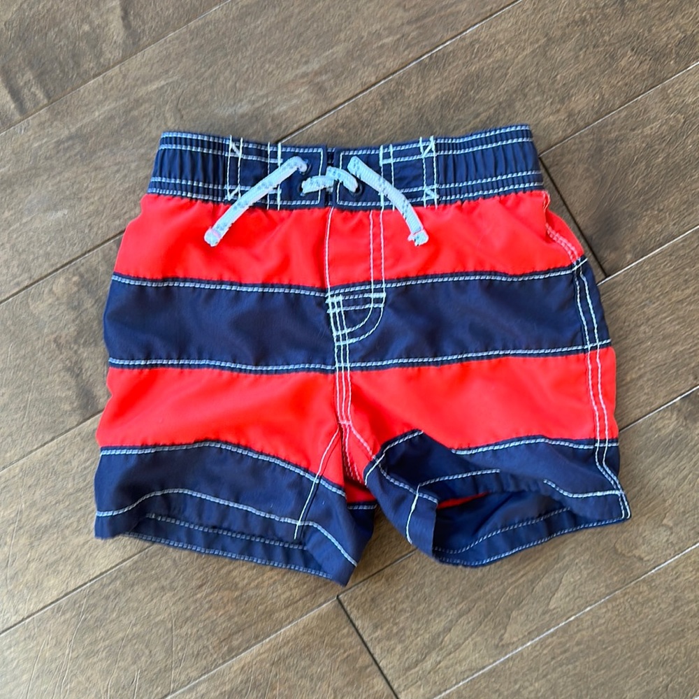 Kids Gap swim trunks. 18-24 months. EUC.